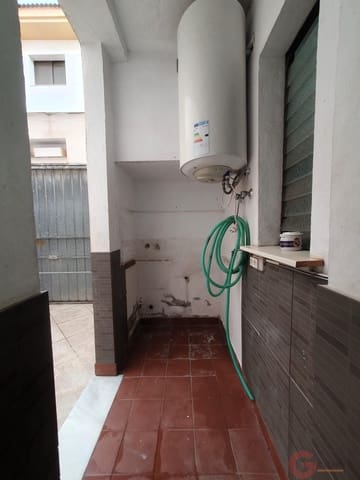 3 quarto Moradia para venda em Motril com garagem - 200 000 € (Ref: 9419237)