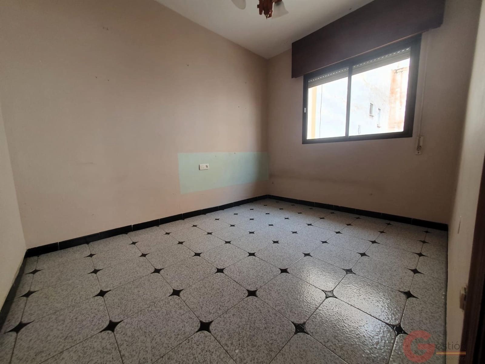 3 soveværelse Villa til salg i Motril med garage - € 200.000 (Ref: 9419237)