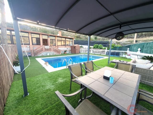 3 chambre Villa/Maison à vendre à Motril avec piscine - 372 000 € (Ref: 9422127)