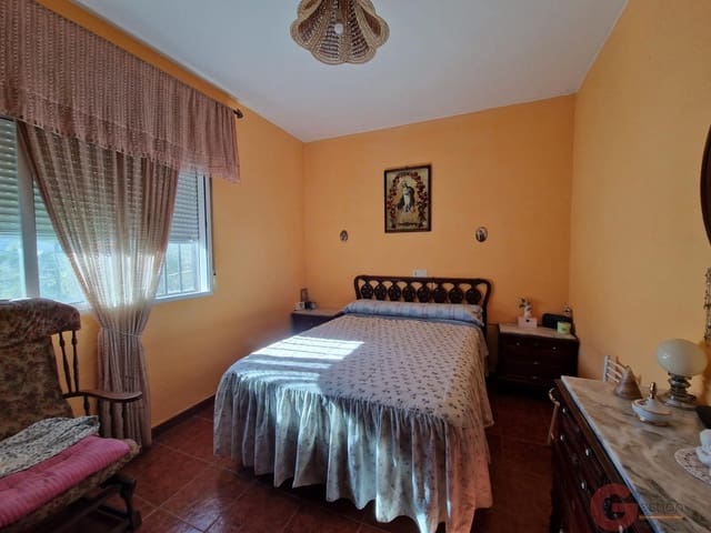 3 soveværelse Finca/Landehus til salg i Guajar Faraguit, Los Guajares med swimmingpool - € 300.000 (Ref: 9426649)