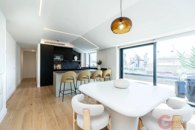 3 slaapkamer Penthouse te koop in Zona Puerto Deportivo, Fuengirola met zwembad garage - € 1.550.000 (Ref: 9432636)