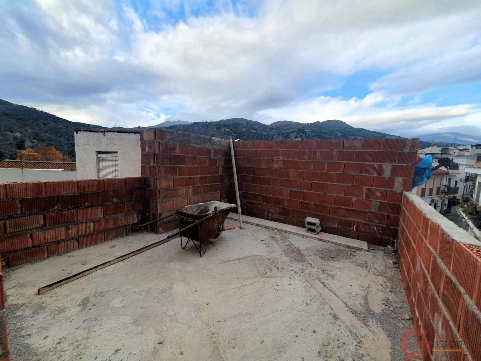 2 makuuhuone Huvila myytävänä paikassa Velez de Benaudalla - 41 000 € (Ref: 9439843)