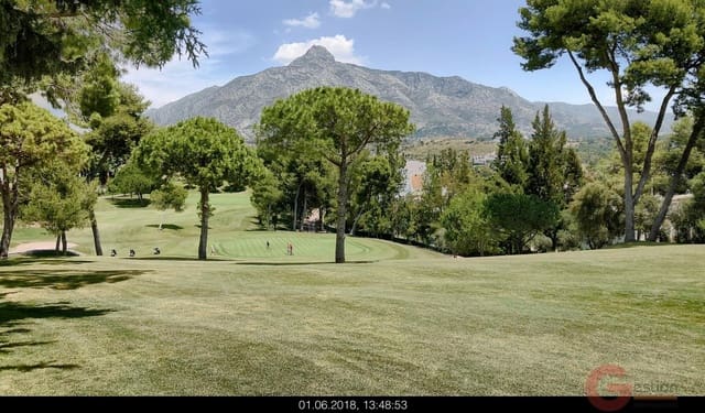 3 soverom Villa til salgs i Playa Bajadilla - Puertos, Marbella med garasje - € 700 000 (Ref: 9448481)