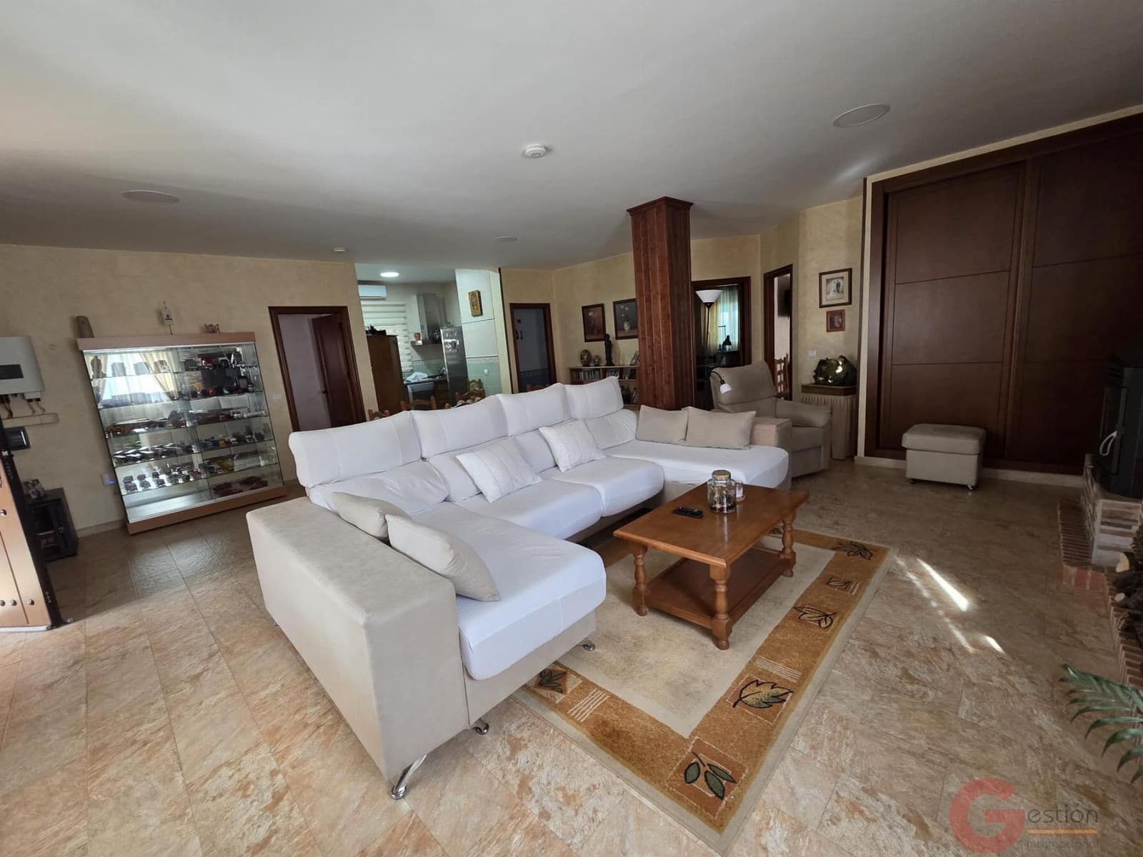 3 bedroom Villa for sale in Iznajar with pool garage - € 285,000 (Ref: 9448483)