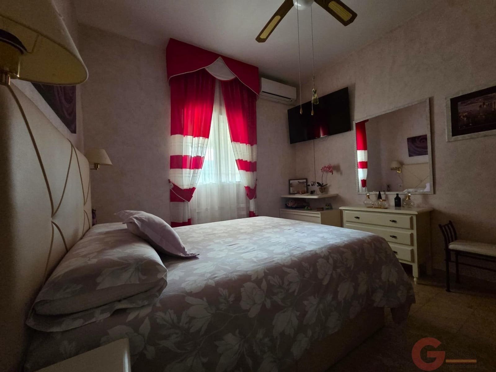 3 bedroom Villa for sale in Iznajar with pool garage - € 285,000 (Ref: 9448483)