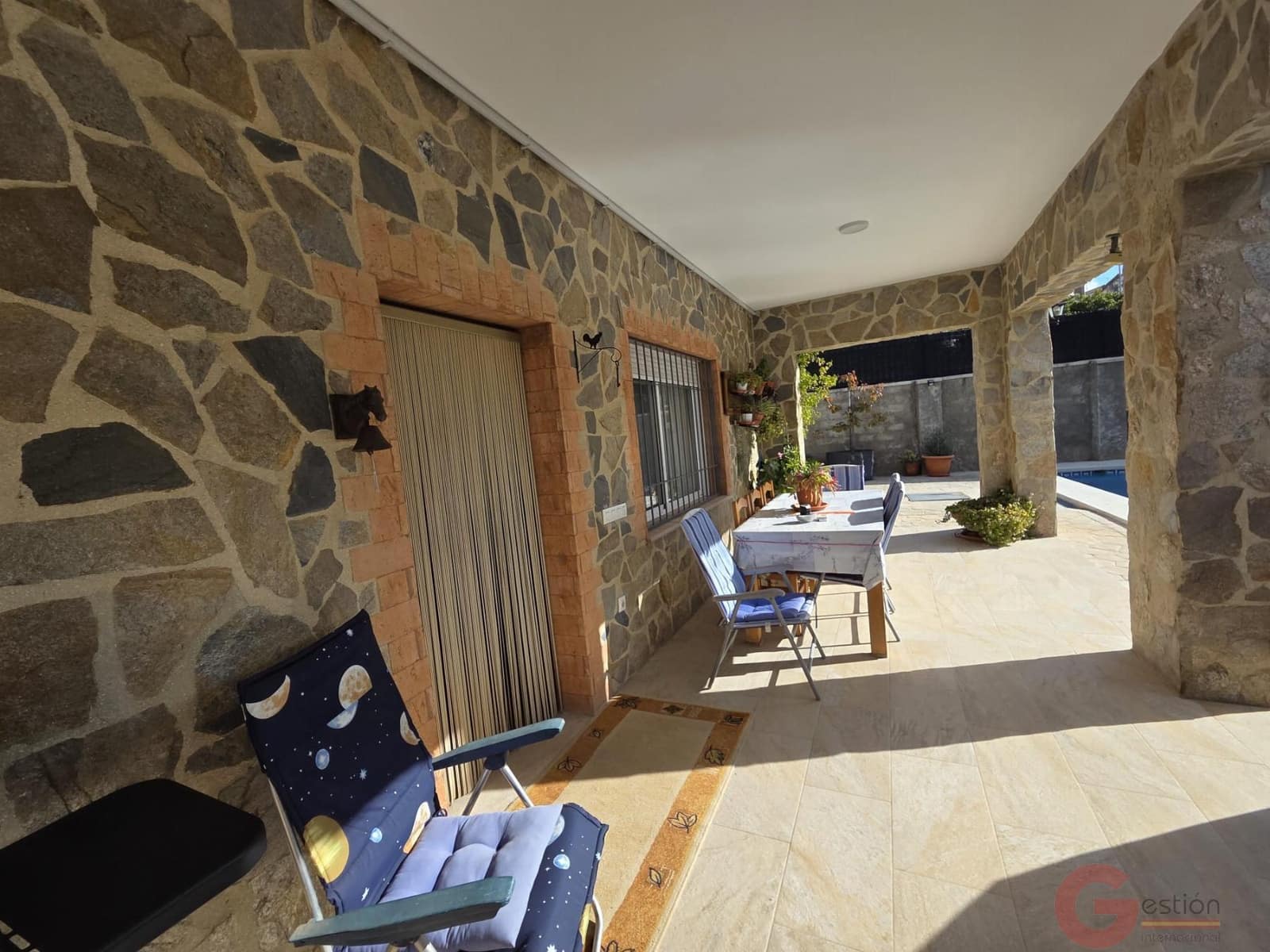 3 bedroom Villa for sale in Iznajar with pool garage - € 285,000 (Ref: 9448483)