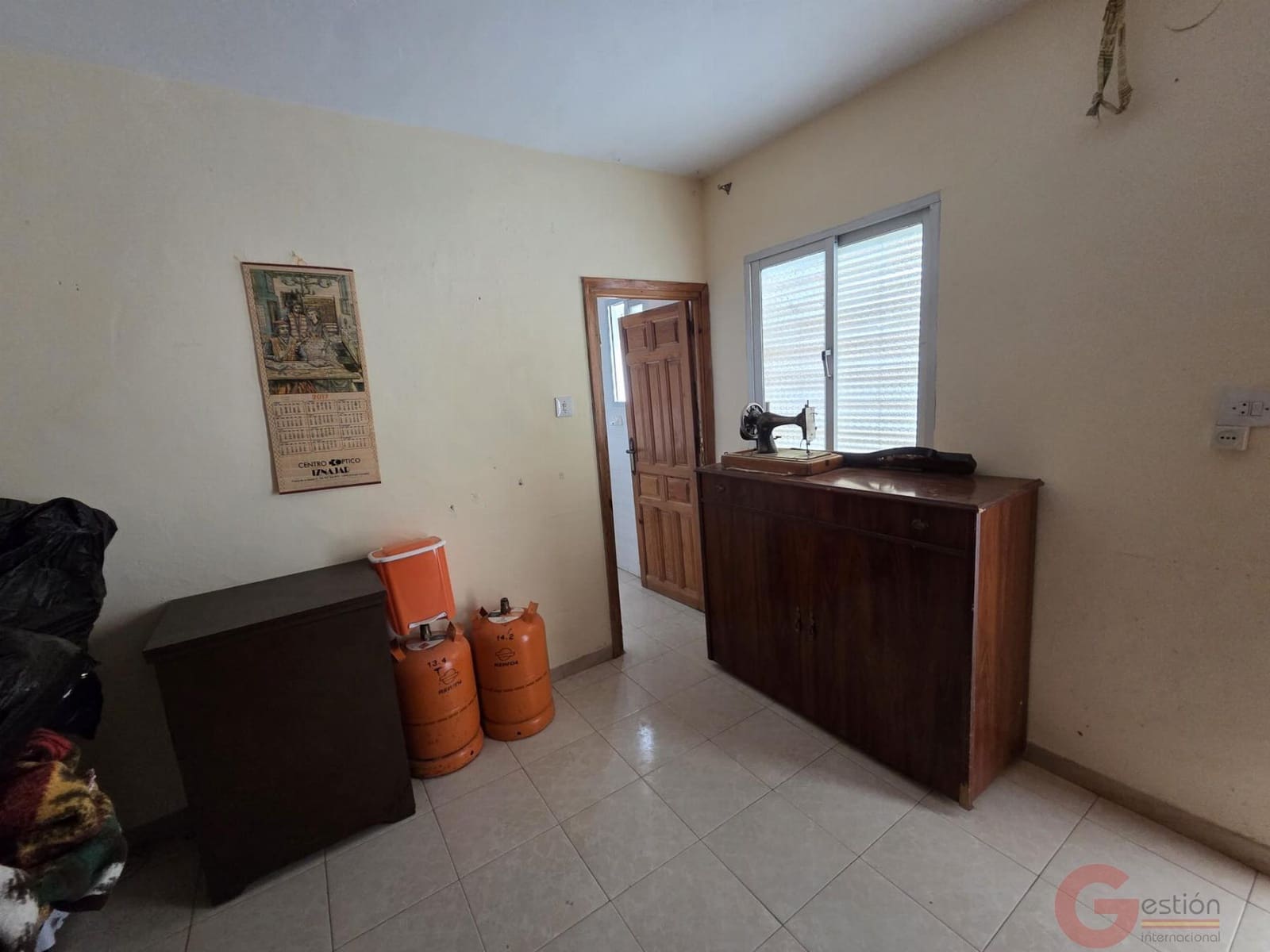 3 bedroom Villa for sale in Fuente del Conde - € 50,000 (Ref: 9448485)