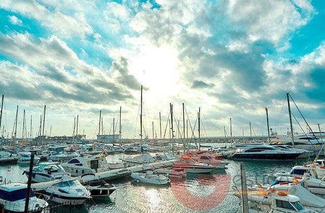 3 soverom Villa til salgs i Estepona med svømmebasseng garasje - € 590 000 (Ref: 9448878)