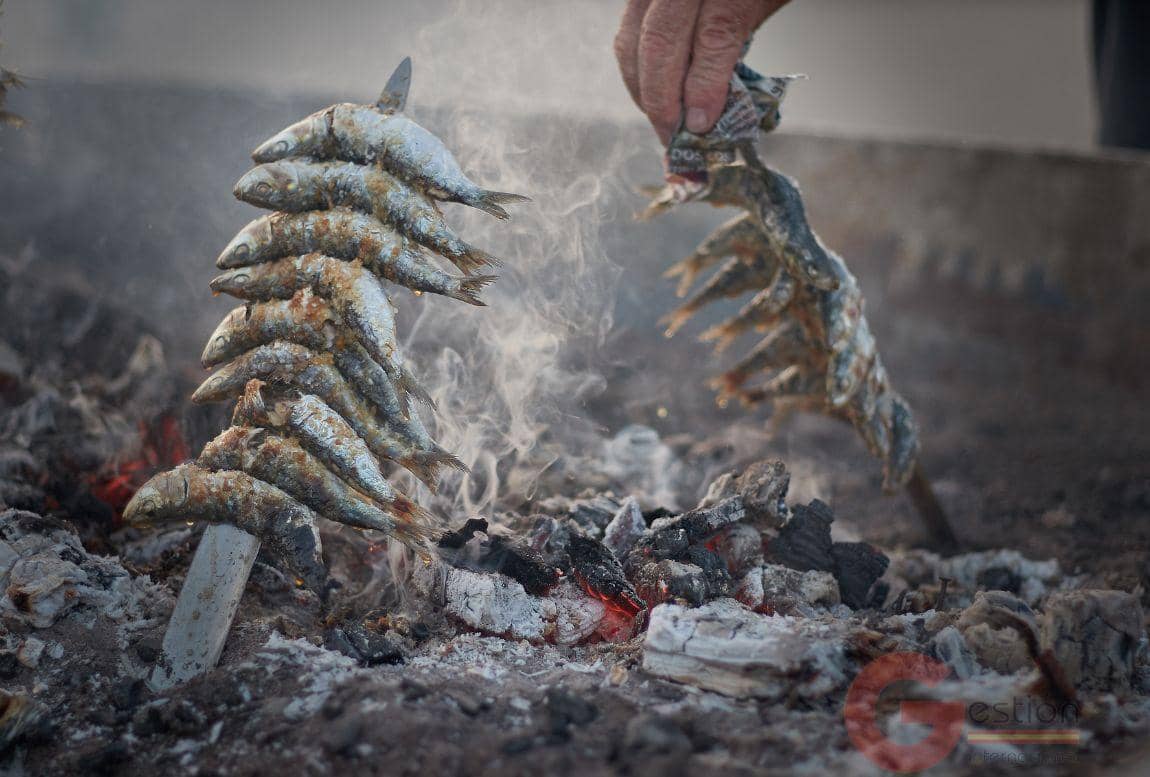 3 sypialnia Willa na sprzedaż w Torremolinos z basenem garażem - 450 000 € (Ref: 9448879)