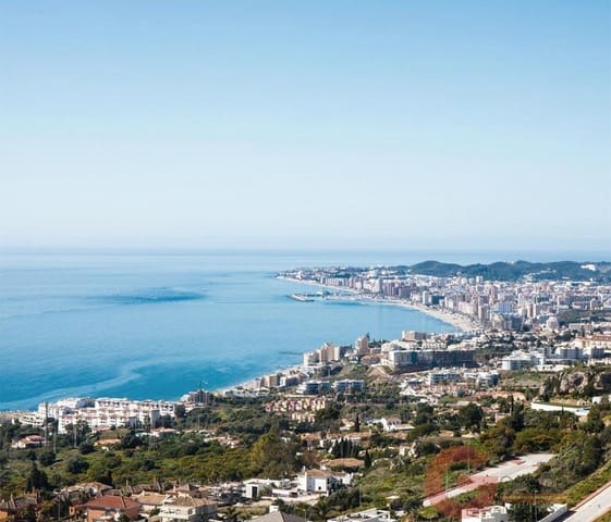 3 soveværelse Villa til salg i Centro ciudad, Fuengirola med swimmingpool garage - € 390.000 (Ref: 9448880)