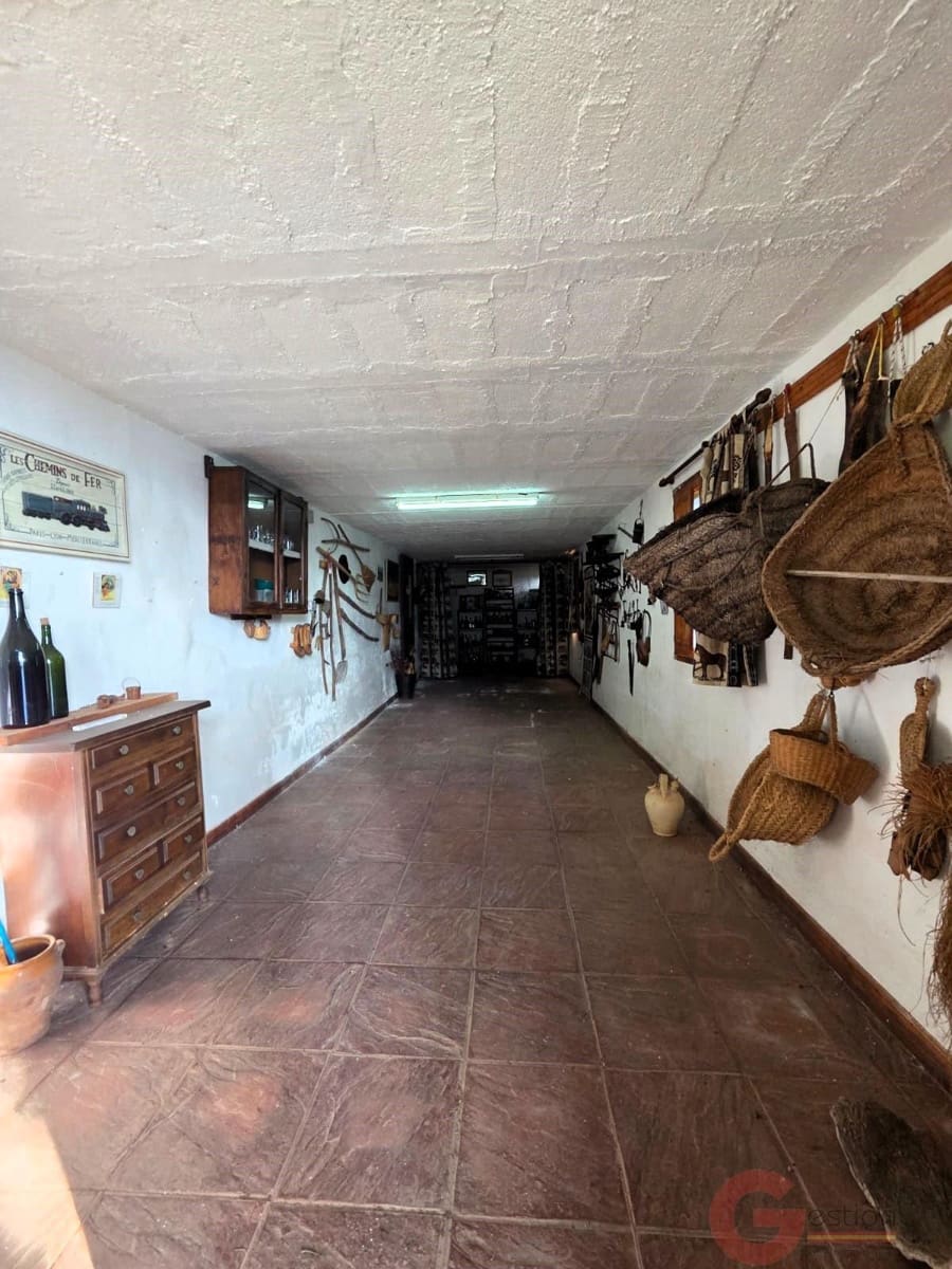 4 slaapkamer Finca/Landhuis te koop in Gualchos met garage - € 191.000 (Ref: 9503532)