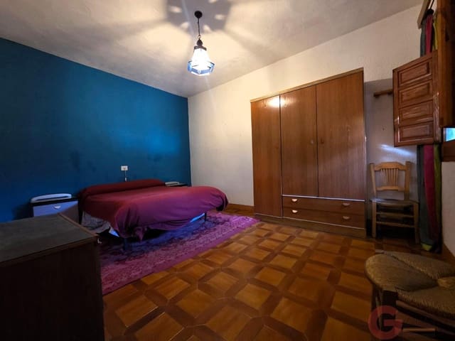 4 slaapkamer Finca/Landhuis te koop in Gualchos met garage - € 191.000 (Ref: 9503532)