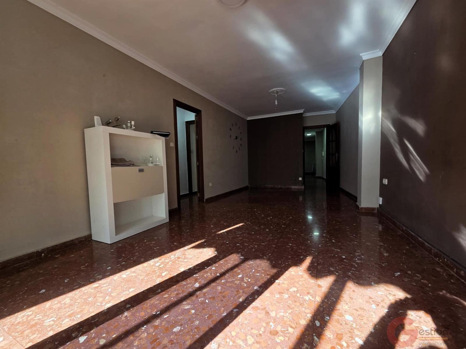 4 bedroom Flat for sale in Motril with garage - € 179,000 (Ref: 9503534)