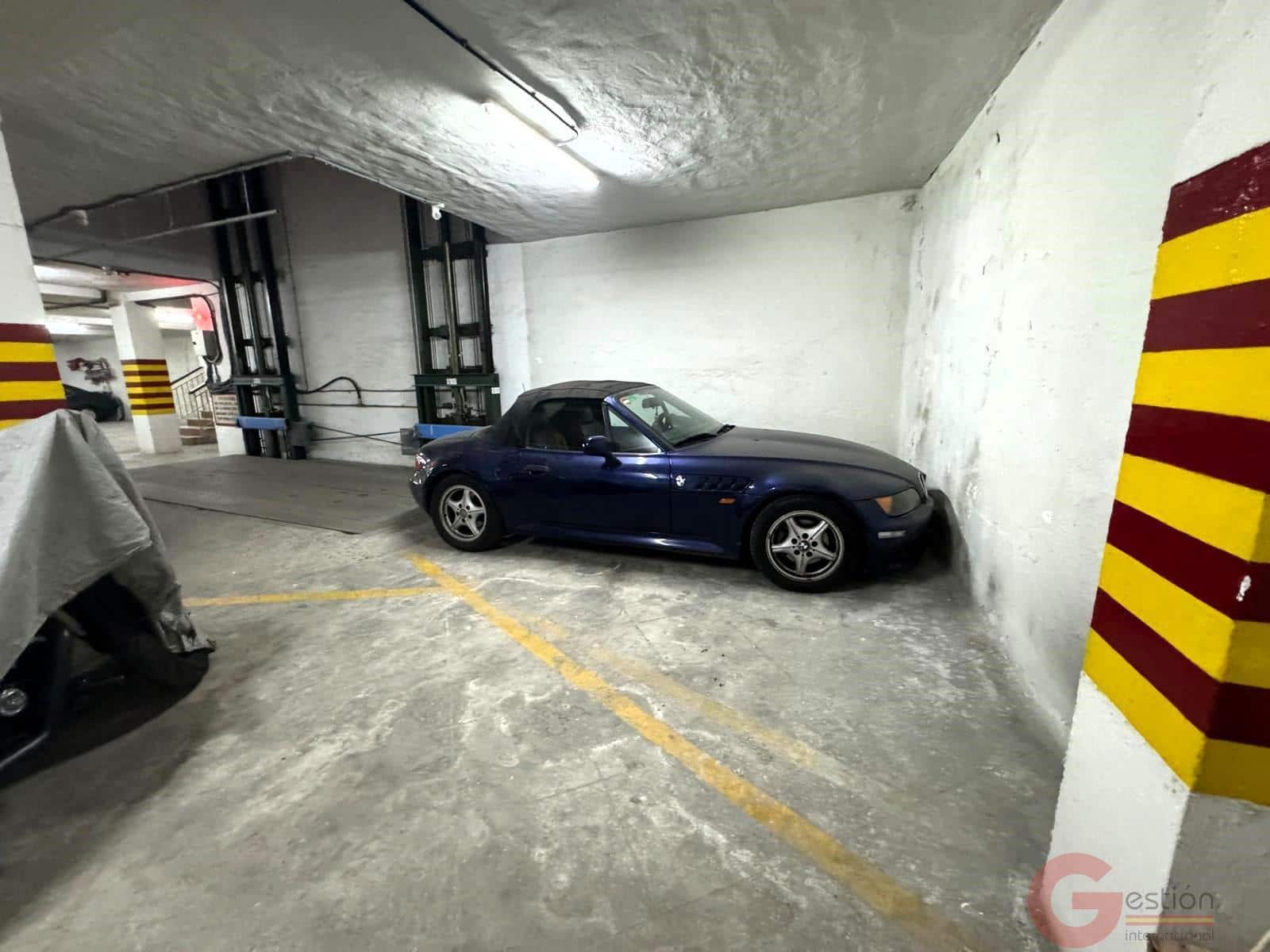 4 bedroom Flat for sale in Motril with garage - € 179,000 (Ref: 9503534)