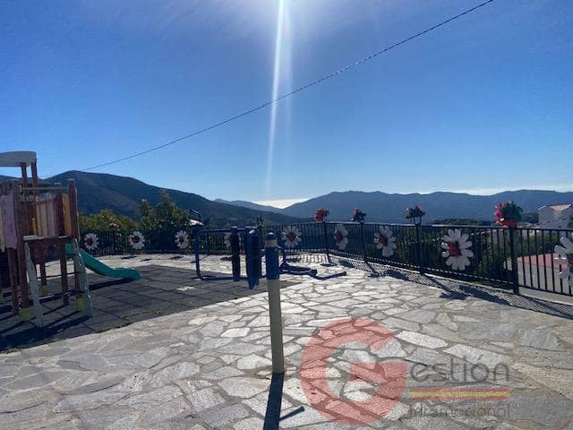 5 soveværelse Villa til salg i Canillas de Aceituno - € 170.000 (Ref: 9503535)