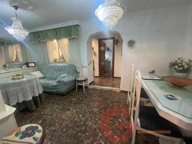 5 soveværelse Villa til salg i Canillas de Aceituno - € 170.000 (Ref: 9503535)