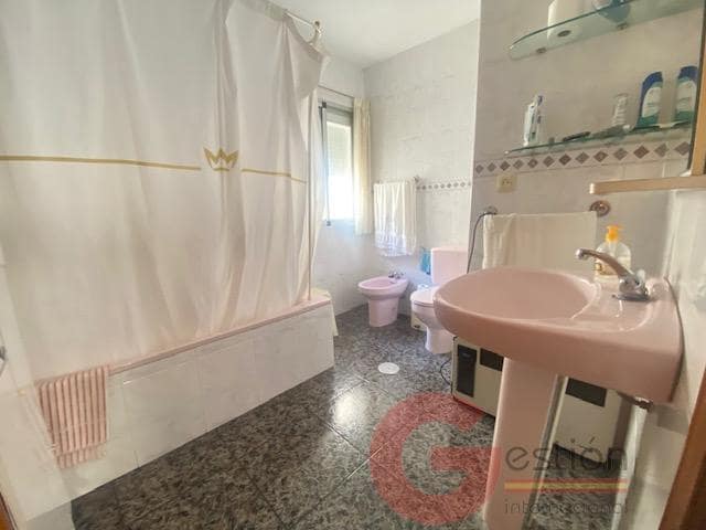 5 bedroom Villa for sale in Canillas de Aceituno - € 170,000 (Ref: 9503535)