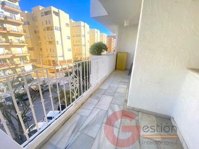 3 bedroom Flat for sale in Almunecar - € 300,000 (Ref: 9506969)