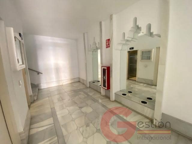 3 bedroom Flat for sale in Almunecar - € 300,000 (Ref: 9506969)