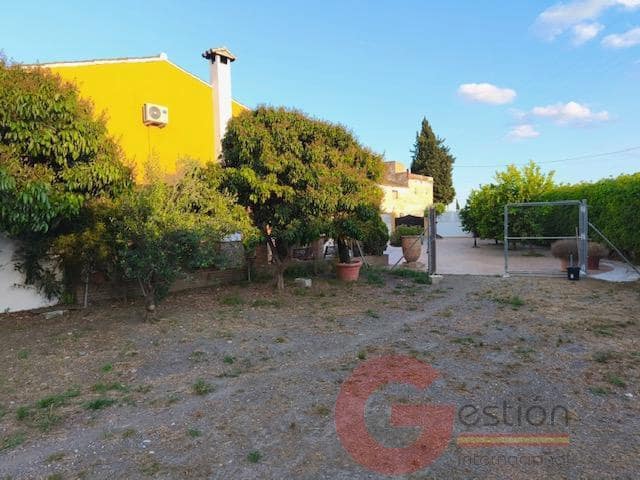 5 soveværelse Villa til salg i Trapiche med swimmingpool garage - € 478.000 (Ref: 9511320)