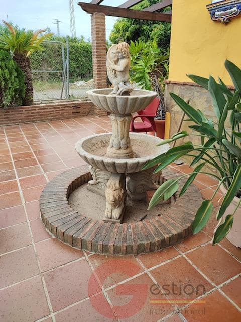 5 soveværelse Villa til salg i Trapiche med swimmingpool garage - € 478.000 (Ref: 9511320)