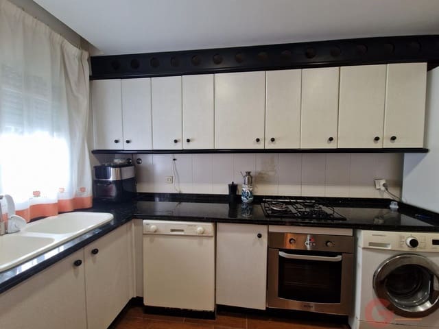 5 soveværelse Villa til salg i Salobreña med swimmingpool - € 419.000 (Ref: 9518016)