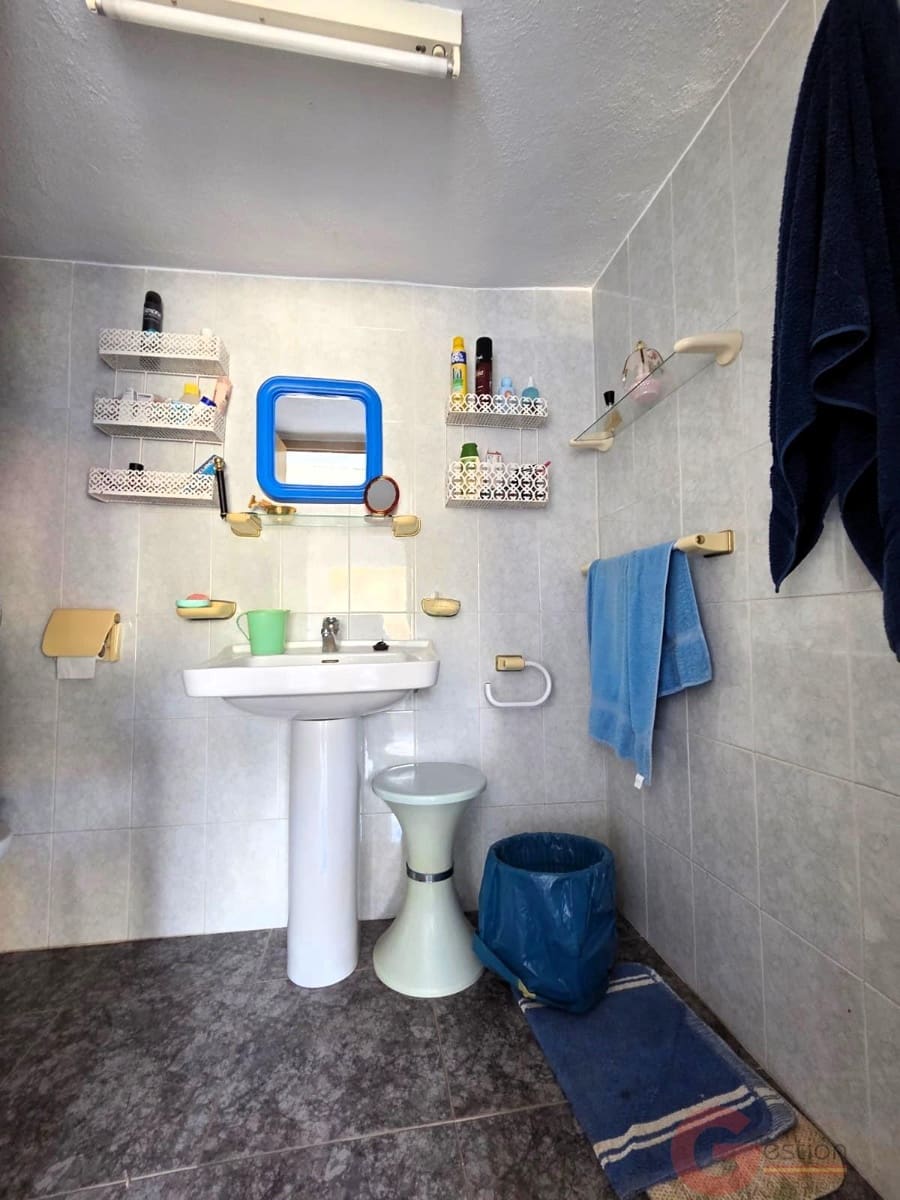 5 sovrum Villa till salu i Pinar - 126 000 € (Ref: 9519710)