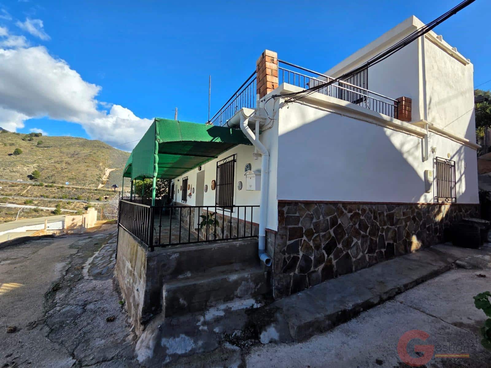 5 sovrum Villa till salu i Pinar - 126 000 € (Ref: 9519710)