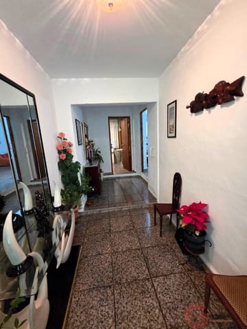 7 slaapkamer Villa te koop in Albuñuelas - € 69.000 (Ref: 9523471)