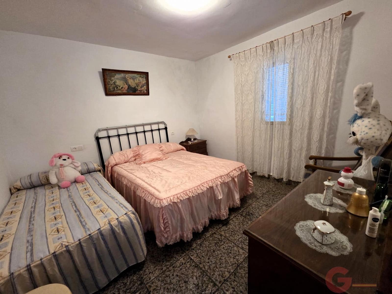 7 bedroom Villa for sale in Albunuelas - € 69,000 (Ref: 9523471)