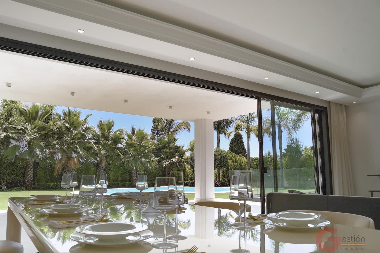 6 sovrum Villa till salu i Marbella med pool garage - 6 500 000 € (Ref: 9548367)