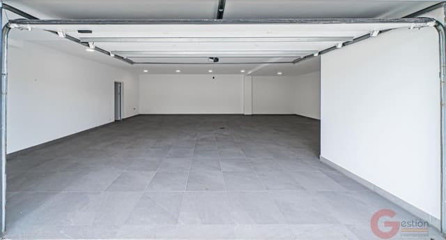 6 makuuhuone Huvila myytävänä paikassa Lomas De Marbella, Marbella mukana uima-altaan 
autotalli - 6 400 000 € (Ref: 9548369)