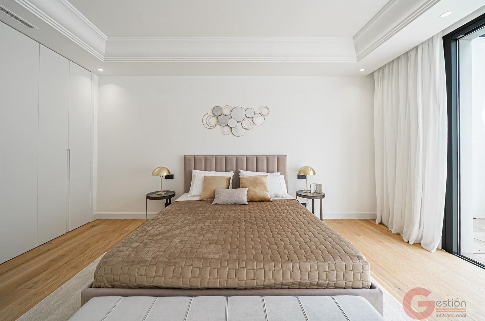 6 sypialnia Willa na sprzedaż w Marbella z basenem garażem - 6 400 000 € (Ref: 9548369)