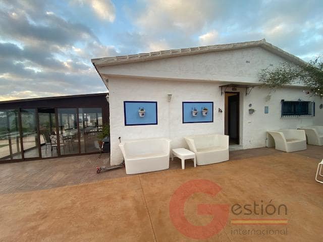 4 sypialnia Finka/Dom wiejski na sprzedaż w Almayate z basenem garażem - 460 000 € (Ref: 9554274)