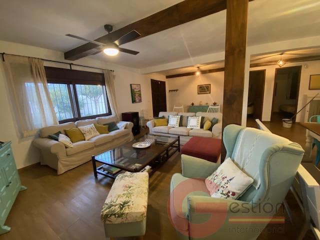 4 sypialnia Finka/Dom wiejski na sprzedaż w Almayate z basenem garażem - 460 000 € (Ref: 9554274)