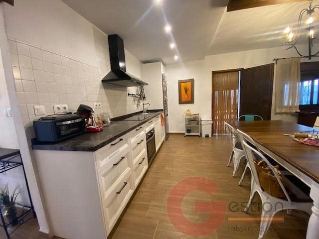 4 sypialnia Finka/Dom wiejski na sprzedaż w Almayate z basenem garażem - 460 000 € (Ref: 9554274)