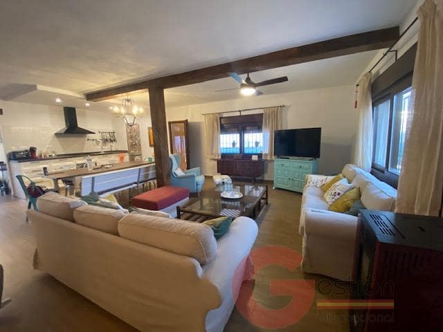 4 sypialnia Finka/Dom wiejski na sprzedaż w Almayate, Vélez-Málaga z basenem garażem - 460 000 € (Ref: 9554274)