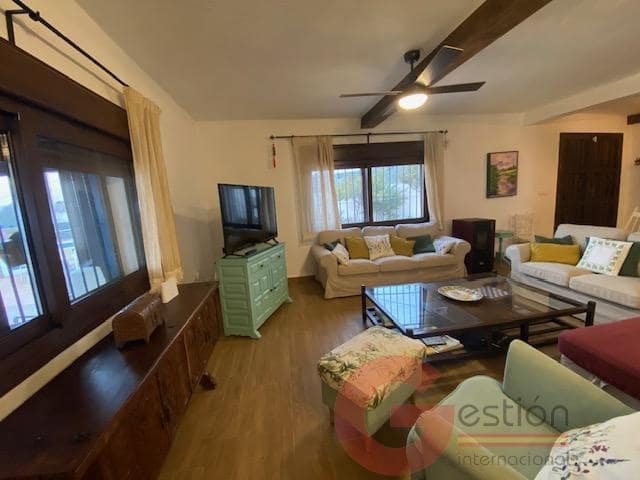 4 sypialnia Finka/Dom wiejski na sprzedaż w Almayate z basenem garażem - 460 000 € (Ref: 9554274)