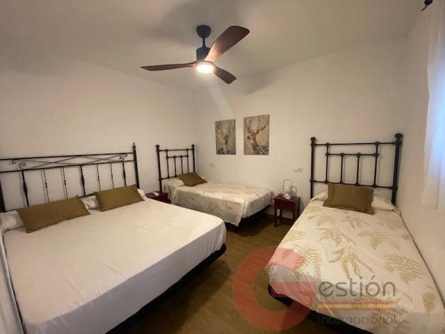 4 sypialnia Finka/Dom wiejski na sprzedaż w Almayate z basenem garażem - 460 000 € (Ref: 9554274)