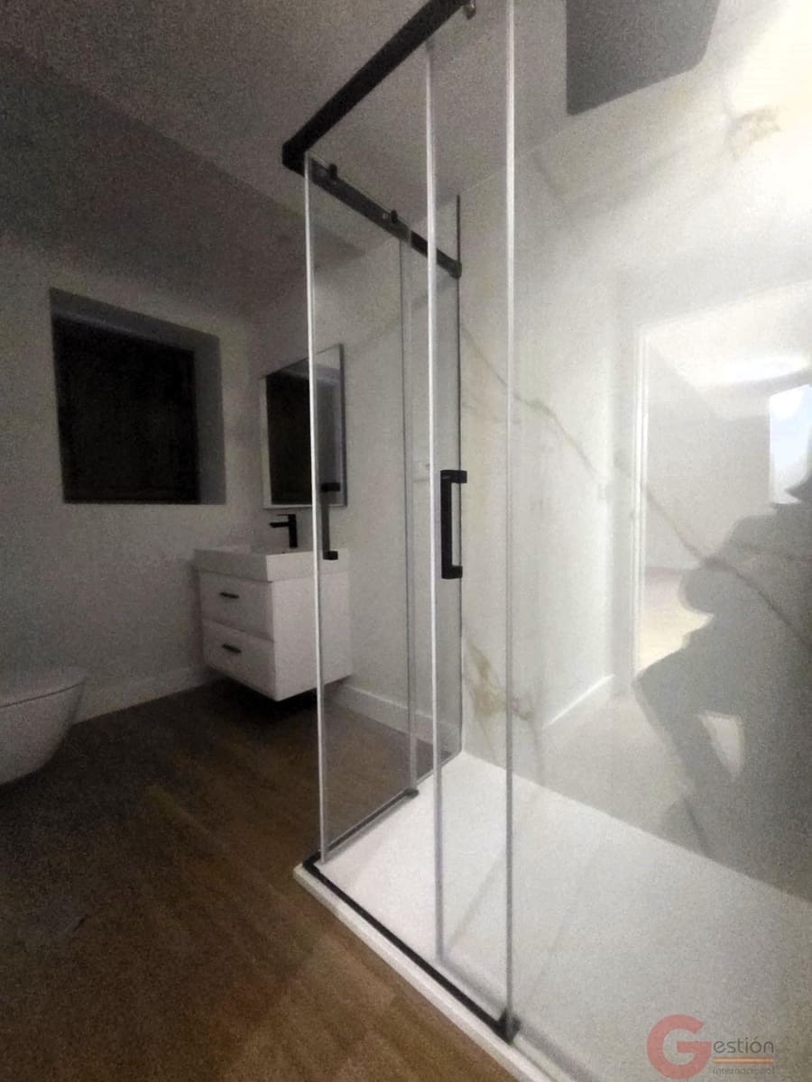 Appartement te koop in Granada stad - € 233.000 (Ref: 9602400)