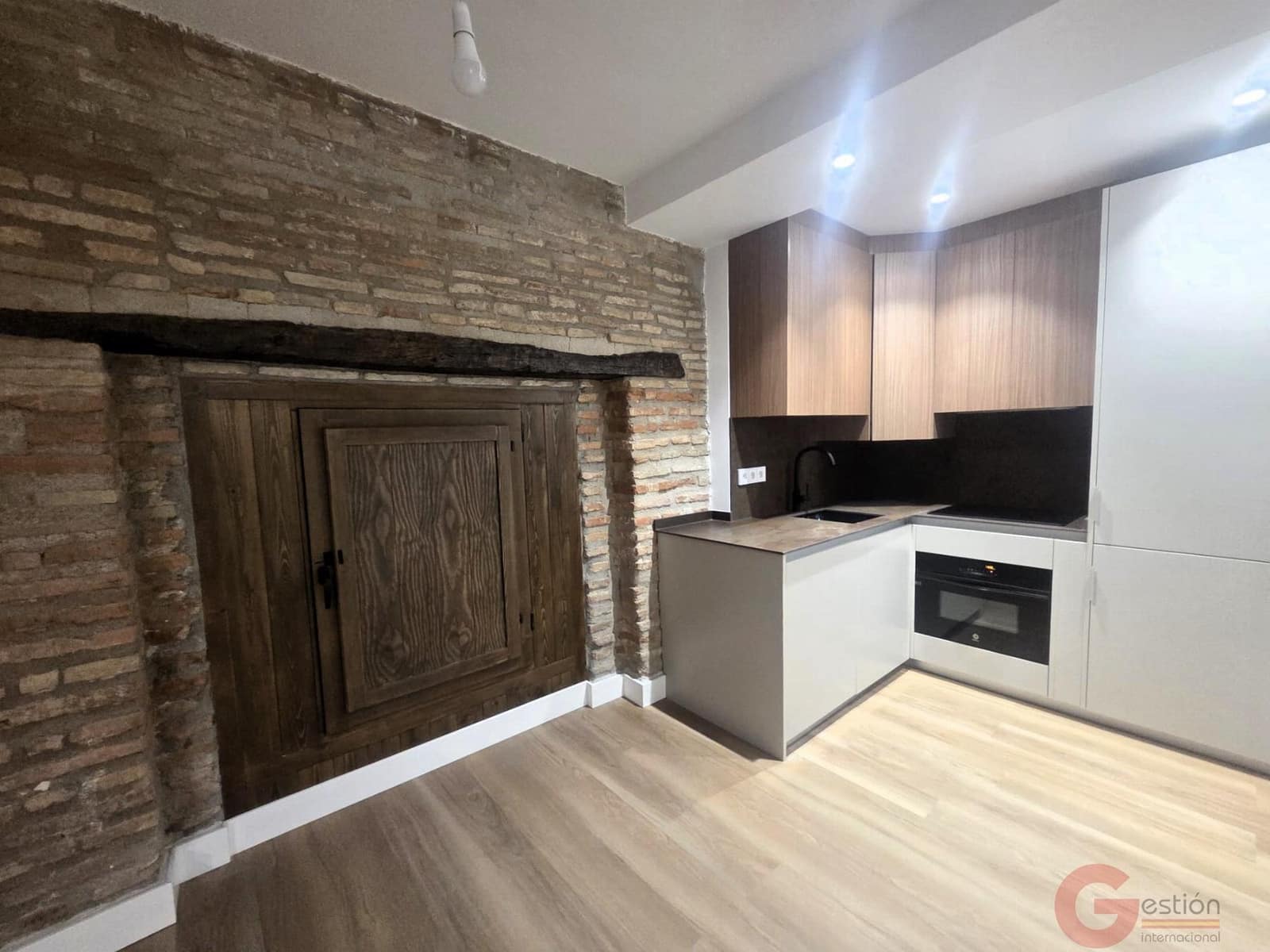 Appartement te koop in Granada stad - € 233.000 (Ref: 9602400)