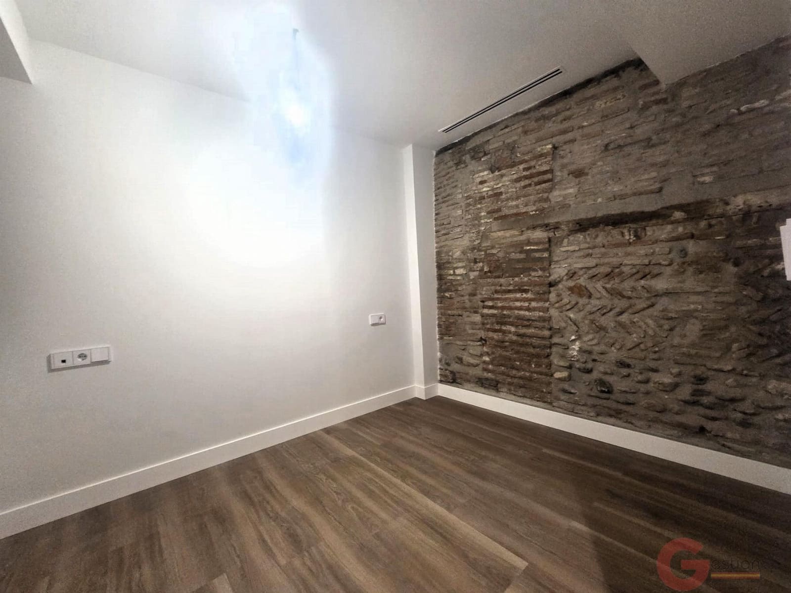 Appartement te koop in Granada stad - € 233.000 (Ref: 9602400)