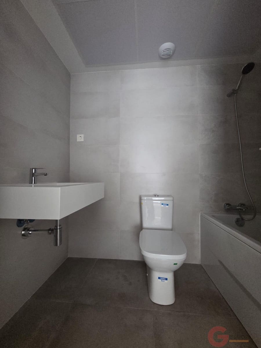 2 slaapkamer Appartement te koop in Arroyo de la Miel met zwembad - € 339.995 (Ref: 9610536)