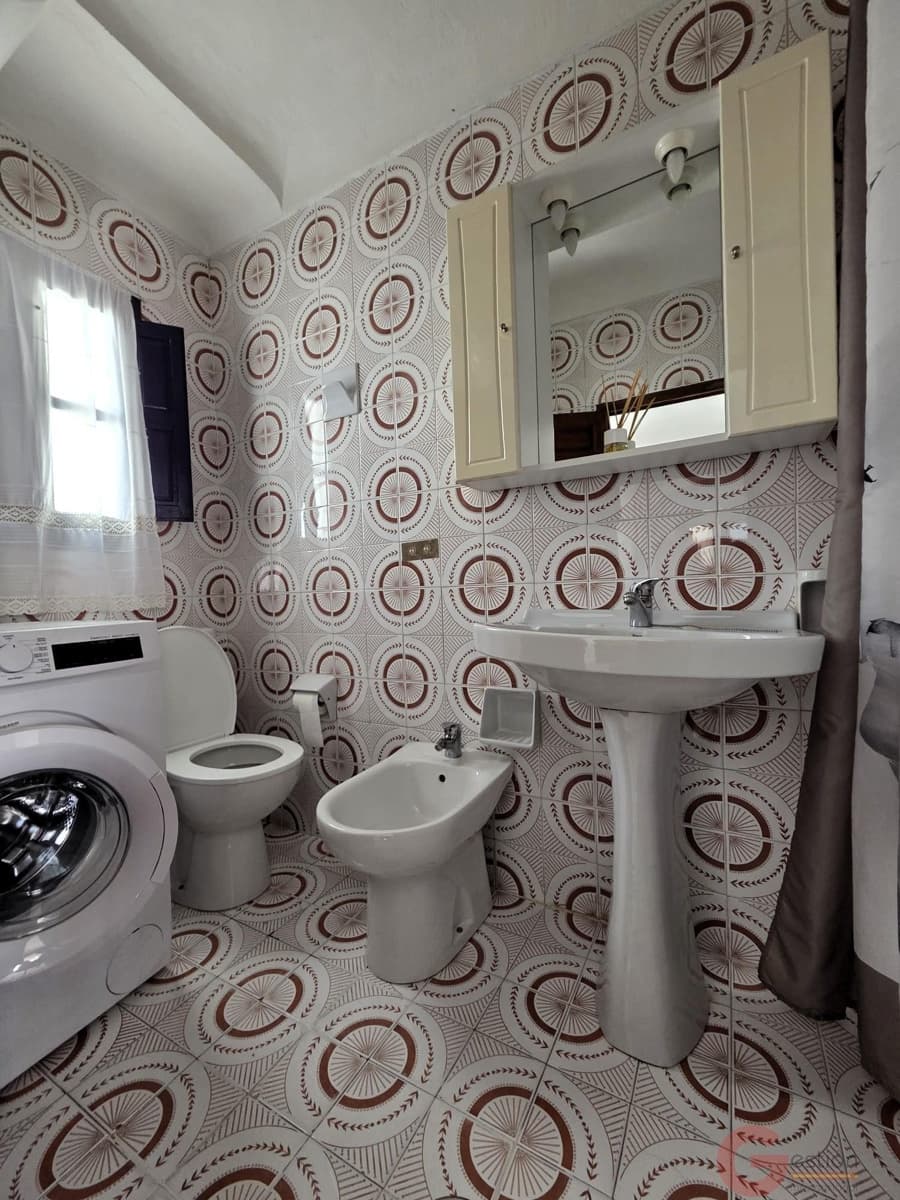 2 slaapkamer Villa te koop in Torvizcon - € 65.000 (Ref: 9646265)