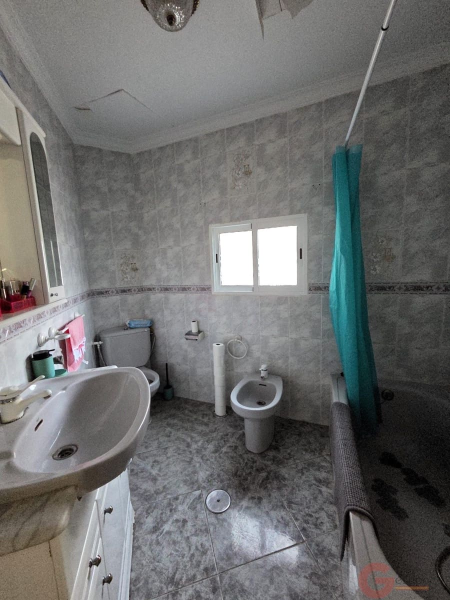 2 slaapkamer Villa te koop in Torvizcon - € 71.000 (Ref: 9646268)