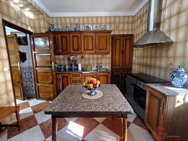 6 quarto Moradia para venda em Vélez de Benaudalla - 299 000 € (Ref: 9646269)