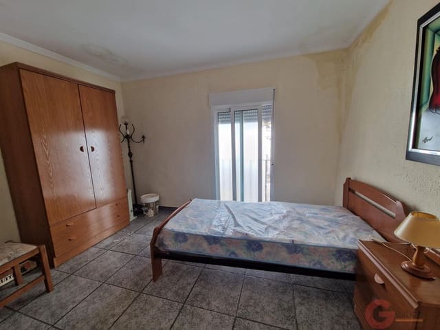 3 Zimmer Villa zu verkaufen in Itrabo - 85.900 € (Ref: 9658037)