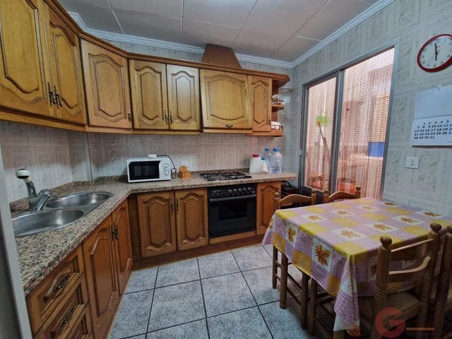 3 Zimmer Villa zu verkaufen in Itrabo - 85.900 € (Ref: 9658037)