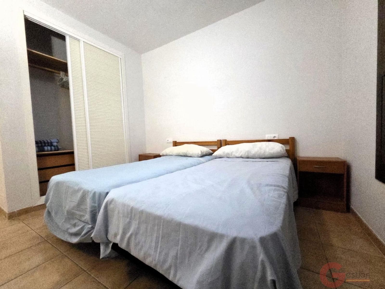 2 bedroom Apartment for sale in Velez de Benaudalla with pool garage - € 143,000 (Ref: 9663308)