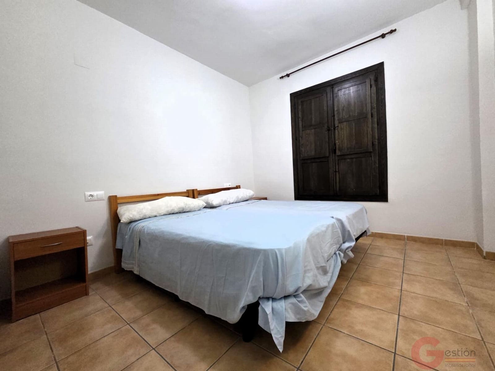 2 bedroom Apartment for sale in Velez de Benaudalla with pool garage - € 143,000 (Ref: 9663308)